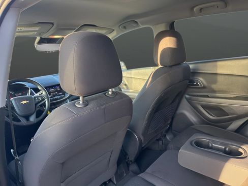 Used 2020 Chevrolet Trax LS w/ Tint and Cruise Package image 26