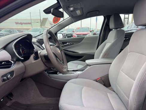 Used 2018 Chevrolet Malibu LT image 13