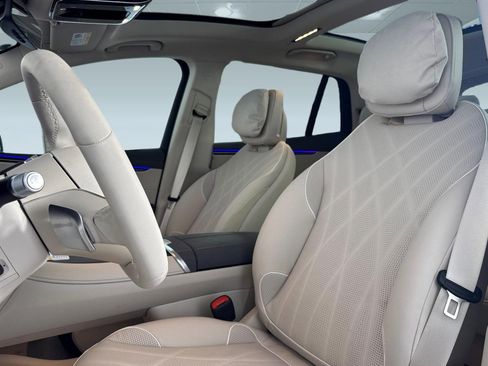 New 2026 Mercedes-Benz EQS 550 4MATIC SUV image 20