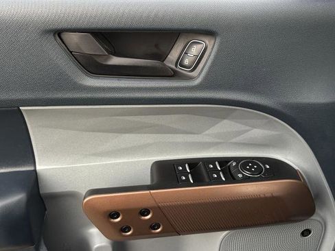 Certified 2024 Ford Maverick Lariat image 27