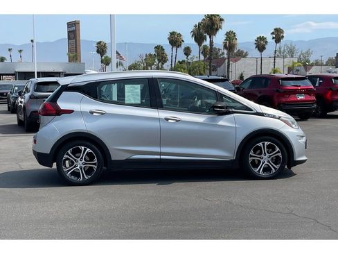 Used 2017 Chevrolet Bolt Premier w/ Driver Confidence II Package FWD image 7