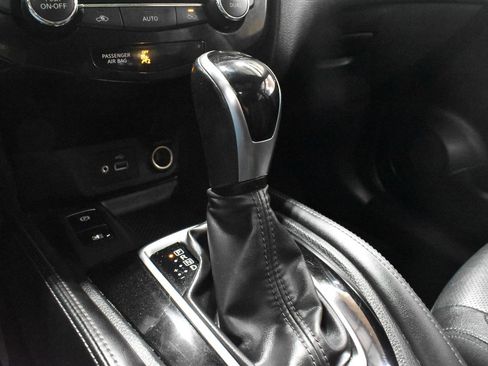 Used 2020 Nissan Rogue SL w/ Premium Package FWD image 19