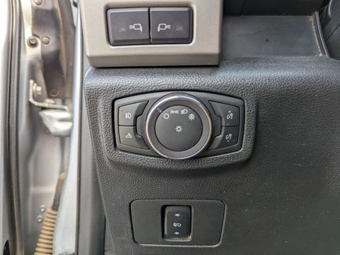 Used 2019 Ford F250 Lariat w/ Lariat Value Package image 17