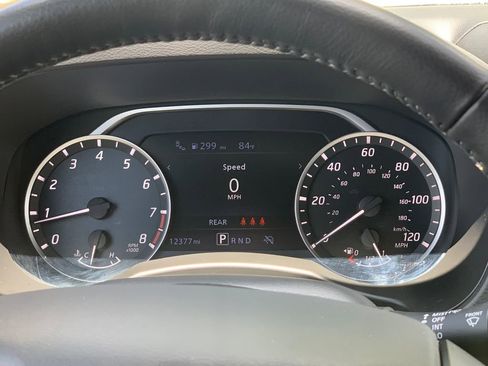 Used 2025 Nissan Frontier SV w/ SV Convenience Package RWD image 10
