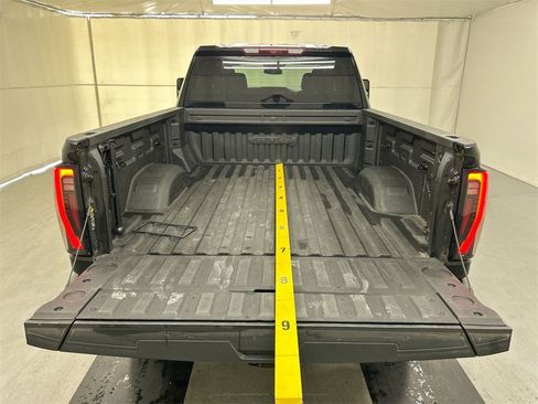 Used 2024 GMC Sierra 2500 AT4 w/ Snow Plow Prep/Camper Package image 21