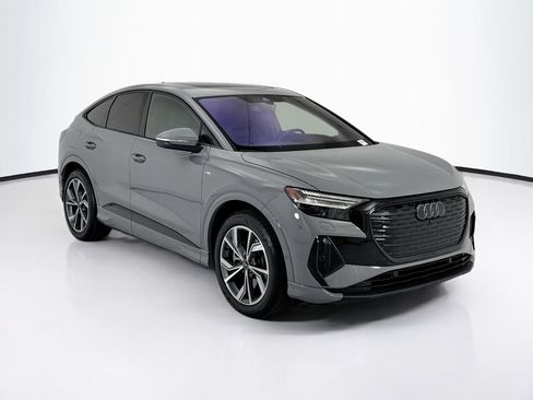 Certified 2024 Audi Q4 e-tron Prestige w/ Black Optic Plus Package AWD/4WD image 3