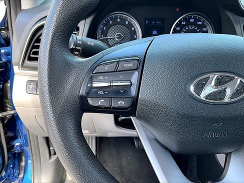 Used 2020 Hyundai Elantra SEL image 10