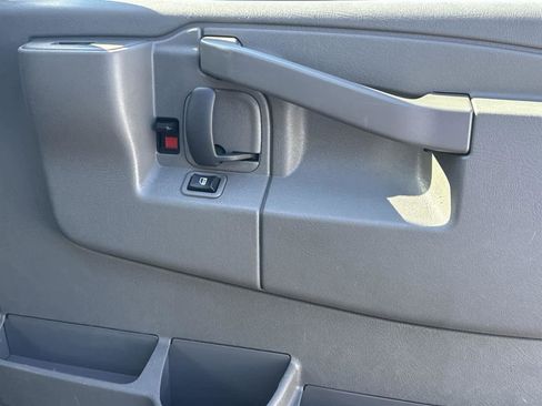 Used 2024 GMC Savana 2500 w/ Driver Convenience Package image 30