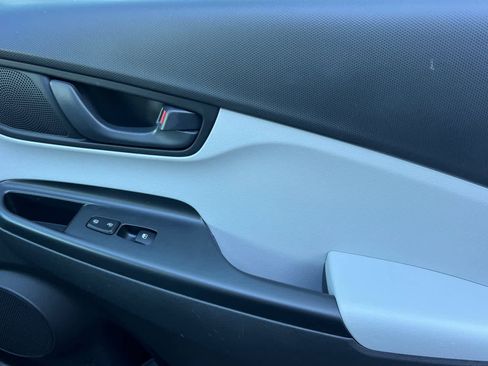 Used 2023 Hyundai Kona SEL w/ Cargo Package image 18