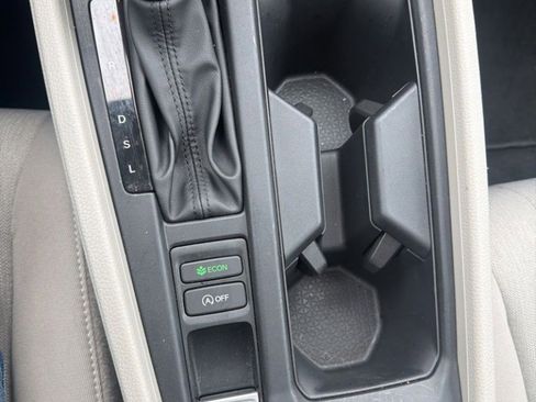 Used 2025 Honda Accord SE image 18
