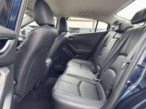 Used 2018 MAZDA MAZDA3 Touring image 20