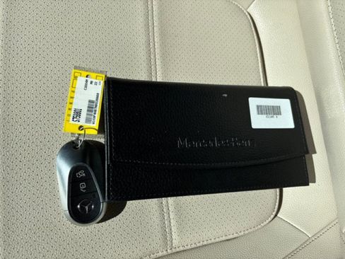 Used 2022 Mercedes-Benz C 300 4MATIC Sedan w/ Exclusive Trim Package image 21