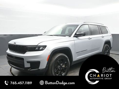 Used 2024 Jeep Grand Cherokee L Laredo AWD/4WD image 1