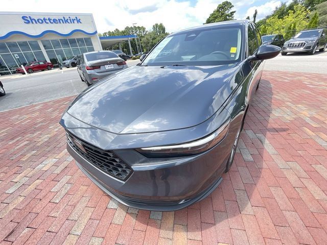 Certified 2024 Honda Accord EX image 26