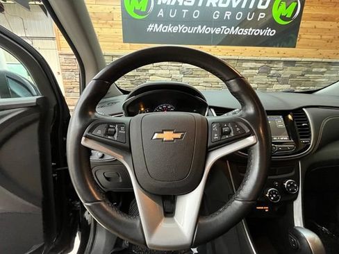 Used 2019 Chevrolet Trax LT w/ Driver Confidence Package AWD/4WD image 20