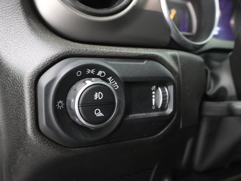 Used 2023 Jeep Gladiator Sport AWD/4WD image 39