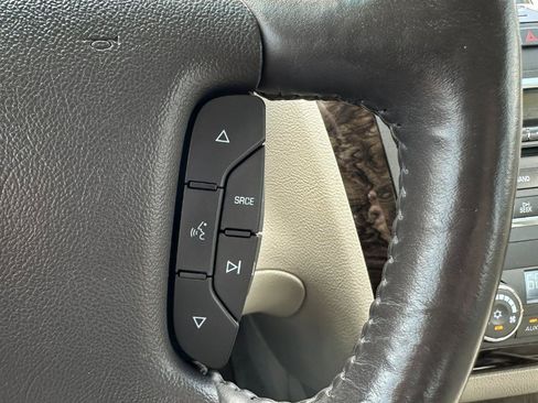 Used 2008 Cadillac DTS FWD image 51