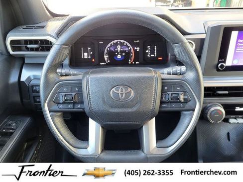 Used 2025 Toyota 4Runner 4WD image 16