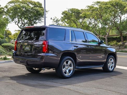Used 2015 Chevrolet Tahoe LT w/ Luxury Package RWD image 5