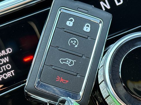 New 2026 Jeep Grand Cherokee L 4WD image 38