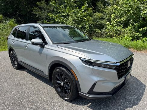 Used 2023 Honda CR-V EX image 4