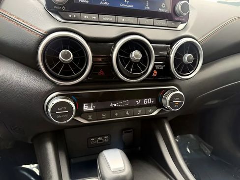 Used 2023 Nissan Sentra SR w/ Electronics Package image 44