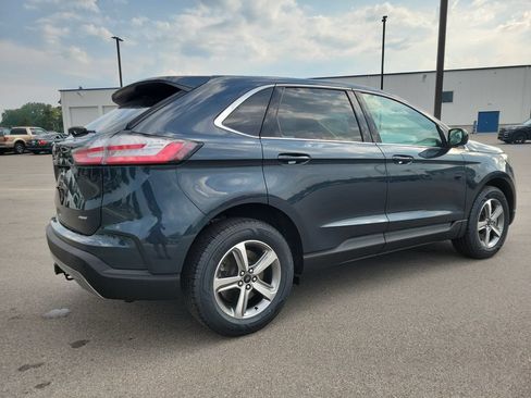 Used 2024 Ford Edge SEL w/ Convenience Package AWD/4WD image 4