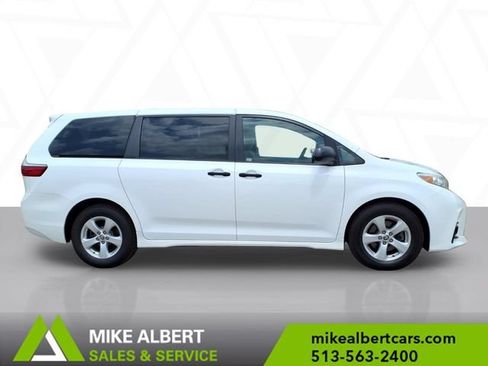 Used 2020 Toyota Sienna L FWD image 8
