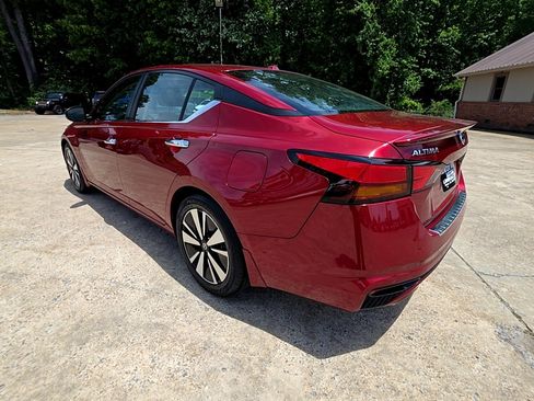 Used 2021 Nissan Altima 2.5 SV w/ SV Premium Package FWD image 8