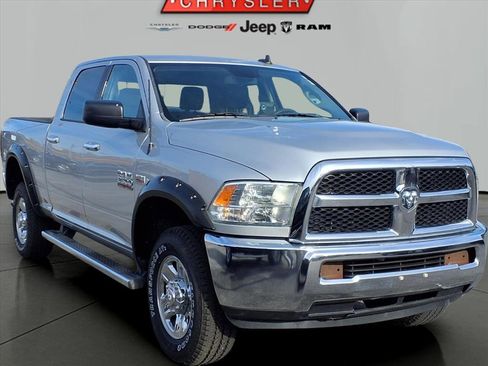 Used 2014 RAM 2500 SLT image 2