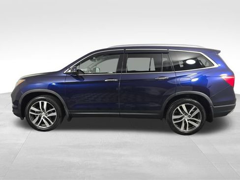 Used 2018 Honda Pilot Touring image 4