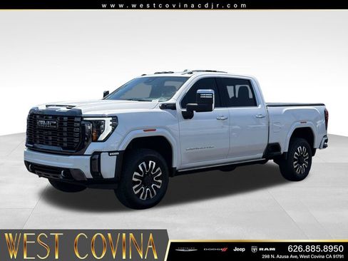Used 2024 GMC Sierra 2500 Denali Ultimate w/ Max Trailering Package AWD/4WD image 3