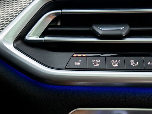 Used 2023 BMW X6 xDrive40i w/ M Sport Package image 28