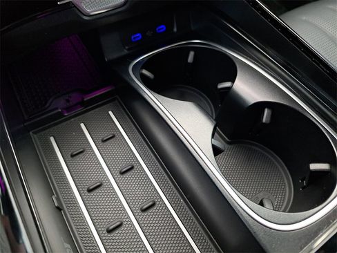 Used 2024 Mercedes-Benz S 63 AMG S w/ Carbon Fiber Exterior Package image 29