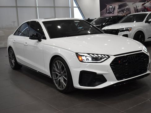 Used 2023 Audi S4 Premium Plus w/ Premium Plus Package image 5