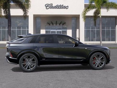 New 2026 Cadillac Lyriq V AWD/4WD image 5