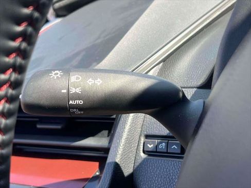 Certified 2025 Toyota Prius Plug-In Hybrid w/ Limited Premium Package FWD image 27