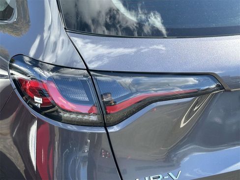 Certified 2023 Honda HR-V LX image 8