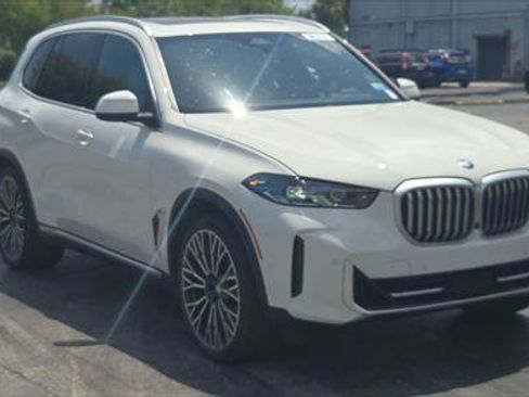 Used 2024 BMW X5 xDrive40i w/ Premium Package AWD/4WD image 9