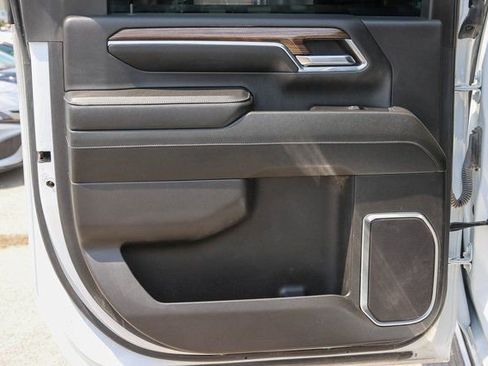 Used 2024 Chevrolet Silverado 2500 LT image 14