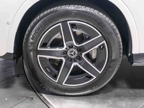 Certified 2024 Mercedes-Benz GLC 300 GLC 300 w/ AMG Line image 10