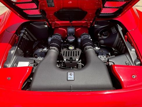 Used 2012 Ferrari 458 Spider RWD image 24