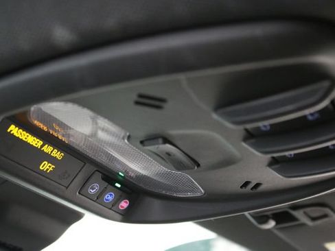 Used 2024 Chevrolet Trax RS w/ Sunroof Package FWD image 22