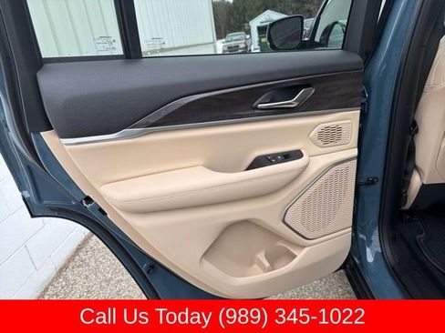 New 2026 Jeep Grand Cherokee Limited w/ Trailer Tow Package AWD/4WD image 32