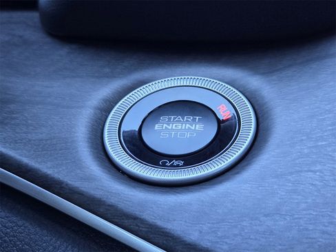 New 2025 Jeep Grand Cherokee Limited w/ Black Appearance Package image 20