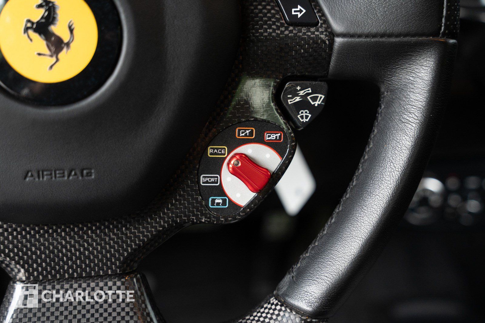 Used 2011 Ferrari 458 Italia Coupe RWD image 26