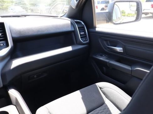 New 2026 RAM 1500 Express AWD/4WD image 40