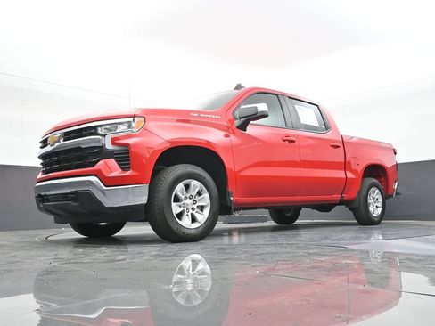 Used 2025 Chevrolet Silverado 1500 LT AWD/4WD image 50