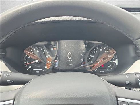 Used 2024 Jeep Compass Limited AWD/4WD image 9
