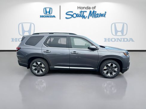New 2026 Honda Pilot Touring image 8